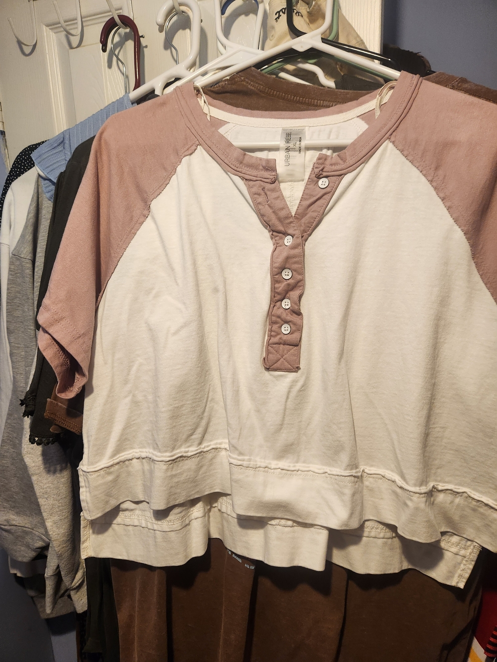 Women's Two-Tone Cropped Henley Top — White and Dusty Rose